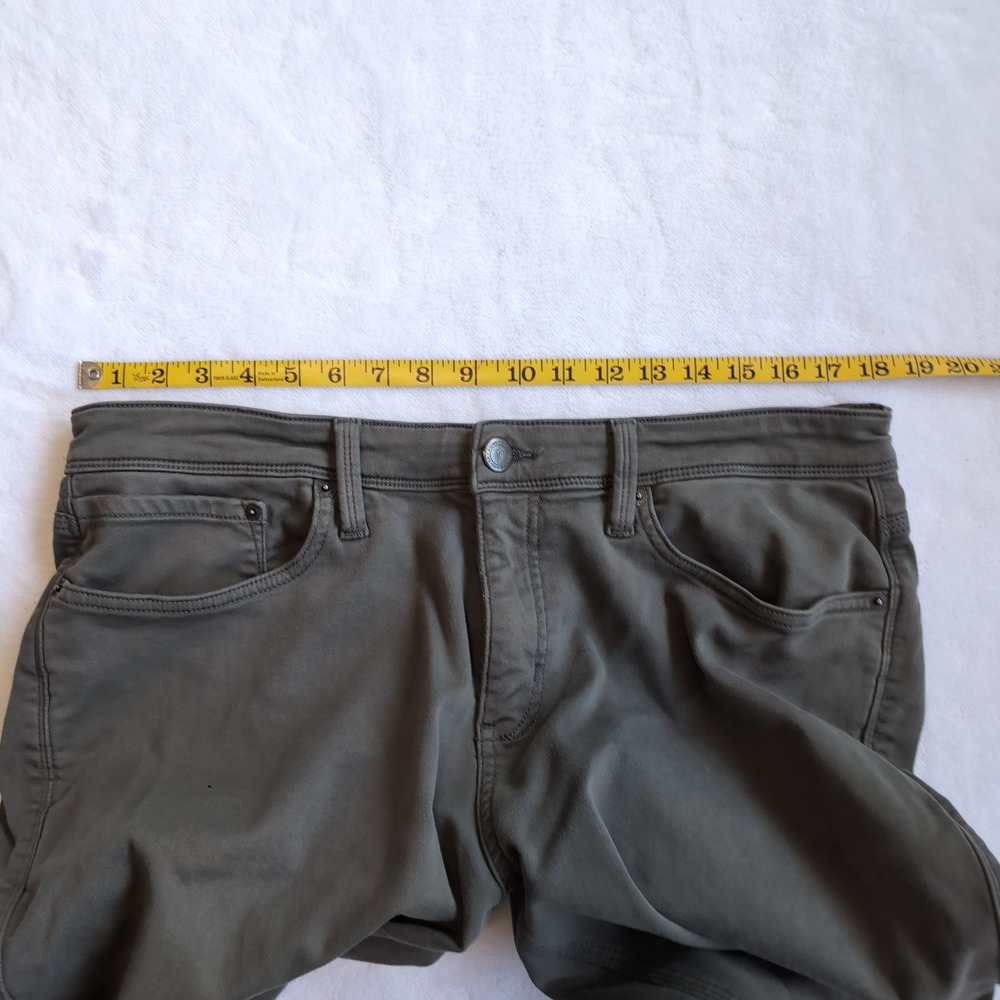 DU/ER No Sweat Pants Men 36x32 Olive Green N2X Relaxed Taper Performance Stretch - Picture 5 of 9